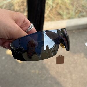 VINTAGE D&G SUNGLASSES